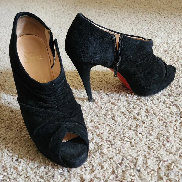 Christian Louboutin Black Suede Peep-Toe Booties Zip Heels Sz. 39.5 - Picture 3 of 8